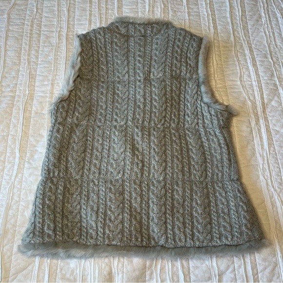 Talbots Wool Blend Cable knit Sweater Vest Faux Fur Metallic  Lining SZ SP - Picture 14 of 16